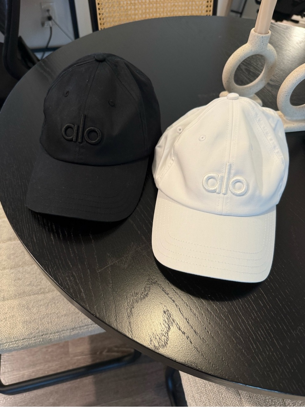 Alo Performance Off-Duty Caps - Picture 9 of 10